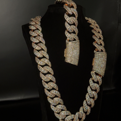 22MM Iced Out Rose Gold Cuban Link [MADE TO ORDER]