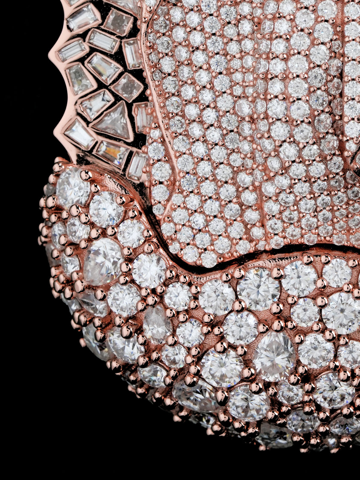 Macro detail of prong set cloud stones and baguette halo edge on LA REINA pendant